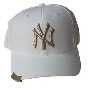 MLB New York Yankees Hat White Gold‎ Metallic Logo Adjustable Strapback NEW